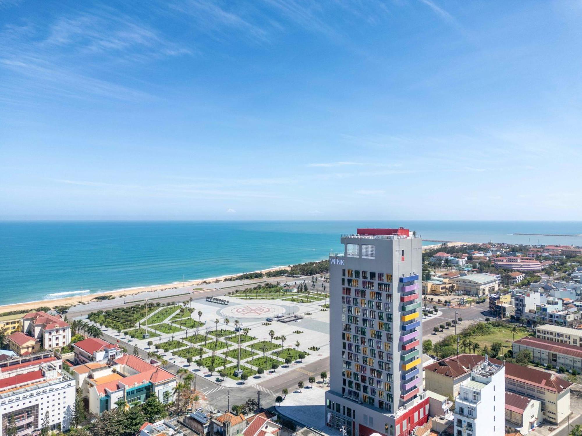 Wink Hotel Tuy Hoa Beach - 24Hrs Stay & Rooftop Pool Bar Exterior photo